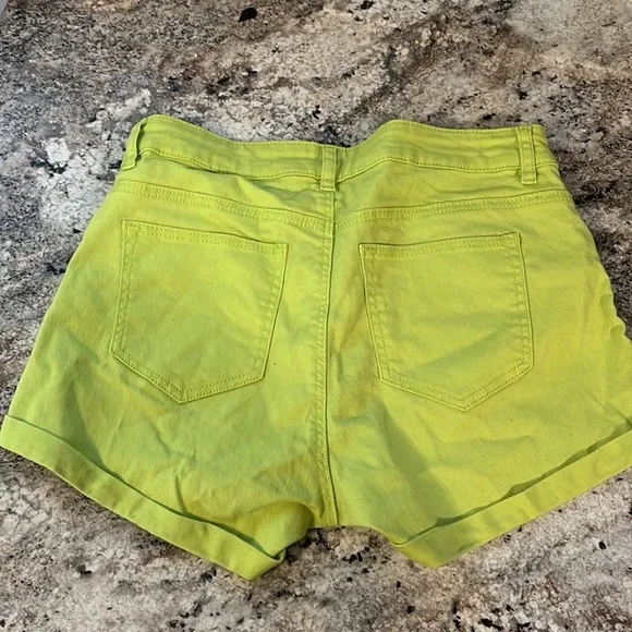 H&m Denim Shorts - Picture 2 of 3